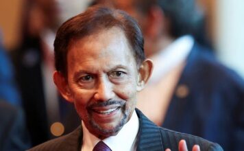 ព្រះចៅស៊ុលតង់ព្រុយណេ Hassanal Bolkiah នឹងទទួលការវះកាត់ប្ដូរសន្លាក់ជង្គង់សប្បនិម្មិត