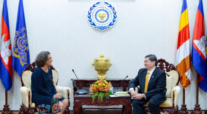 កម្ពុជា-អ៊ីស្រាអែល ពង្រឹងកិច្ចសហប្រតិបត្តិការលើវិស័យការងារ និងពិភាក្សាពន្លឿនការអនុវត្តកិច្ចព្រមព្រៀងបញ្ជូនពលករប្រកបដោយសុវត្ថិភាព និងប្រសិទ្ធភាព
