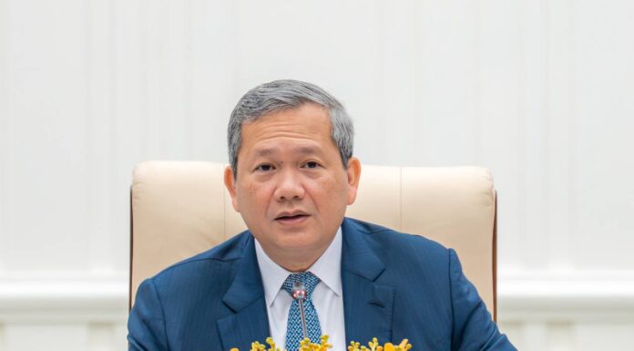 សម្តេចបវធិបតី ហ៊ុន ម៉ាណែត៖ ការងាកមកគាំទ្រផលិតផលក្នុងស្រុក គឺជាកត្តាសំខាន់បំផុត ក្នុងការពង្រឹងសេដ្ឋកិច្ចជាតិ, «ខ្មែរគាំទ្រផលិតផលខ្មែរ» និង «ខ្មែរធ្វើបាន» មិនមែនគ្រាន់តែជាពាក្យស្លោកទេ ប៉ុន្តែជាចលនាសេដ្ឋកិច្ចជាតិ !