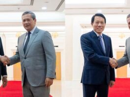 សម្តេចធិបតី លេីកទឹកចិត្តក្រសួងមហាផ្ទៃកម្ពុជា ក្រសួងសន្តិសុខសាធារណៈឡាវ និងក្រសួងនគរបាលវៀតណាម បន្តពង្រឹងកិច្ចសហប្រតិបត្តិការឱ្យកាន់តែរីកចម្រើនបន្ថែមទៀត