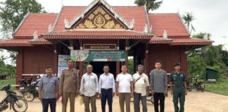អាជ្ញាធរស្រុកឆែប សម្រេចផ្អាកការដ្ឋានសំណង់ផ្ទះល្វែងមួយកន្លែងជាបណ្ដោះអាសន្ន ក្រោយរកឃើញថាសាងសង់គ្មានច្បាប់ និងរំលោភលើផ្លូវសាធារណៈជាង ៤ ម៉ែត្រ