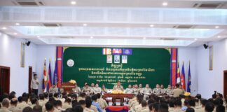 លោកឧត្តមសេនីយ៍ទោ ហេង សុផល កោតសរសើរដល់កងកម្លាំងនគរបាលទាំងអស់ ដែលឈរលើស្មារតីសាមគ្គីភាព ឈានសម្រេចបានល្អប្រសើរ ជូនថ្នាក់ដឹកនាំ និងសង្គមជាតិ