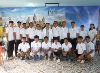 ក្រុមយុវជនសមាគមសម្ព័ន្ធយុវជនដើម្បីសន្តិភាព ស្រុកឆ្លូង ត្រៀមចូលរួមទទួលស្វាគមន៍សម្តេចធិបតី នាយករដ្ឋមន្ត្រី នៅខេត្តក្រចេះ