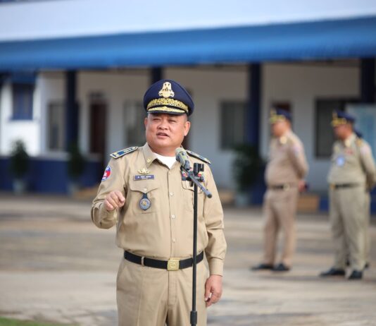 លោកឧត្តមសេនីយ៍ទោ ហេង សុផល ជំរុញកងកម្លាំងនគរបាល បង្កើនការអប់រំផ្សព្វផ្សាយច្បាប់ចរាចរណ៍ផ្លូវគោក ដល់ប្រជាពលរដ្ឋគ្រប់ស្រទាប់វណ្ណៈ