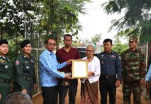 លោកសាយ គឹមឡម នាំយកថវិកាបេឡាមរណសង្គ្រោះប្រគល់ជូនគ្រួសារអតីតយុទ្ធជន និងវិនិវត្តន៍ជនកម្ពុជាចំនួន២គ្រួសារ នៅក្នុងស្រុកស្ទោង