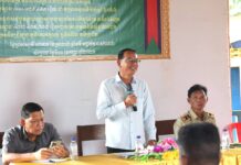អភិបាលស្រុកស្ទោងជំរុញឱ្យគណៈកម្មការលទ្ធកម្មឃុំនិងអ្នកទទួលការផ្តោតលើគុណភាពគ្រឹះសំណង់គុណភាពទូទៅនិងតម្រូវការជាអាទិភាពរបស់ពលរដ្ឋ