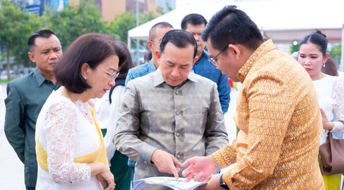 រដ្ឋមន្ត្រីក្រសួងទេសចរណ៍ និងរដ្ឋមន្ត្រីក្រសួងកិច្ចការនារី អញ្ជើញចុះពិនិត្យជាក់ស្តែងនៃការរៀបចំទីតាំងកម្មវិធី «ភូមិហ្វ្រង់កូហ្វូនី»