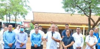 លោក ហាក់ ម៉ងហួត អញ្ជើញចុះពិនិត្យ និងព្យាបាលសុខភាពដោយឥតគិតថ្លៃជូនដល់បងប្អូនប្រជាពលរដ្ឋ ស្ថិតនៅក្នុងឃុំទ្រៀល ស្រុកតាំងគោក