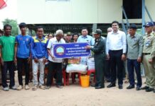 គ្រួសារអតីតយុទ្ធជនសោធននិវត្តន៍ ដែលមានជីវភាពលំបាកខ្វះខាត នៅឃុំទីពោ ស្រុកសន្ទុក ខេត្តកំពង់ធំ ទទួលបានផ្ទះថ្មី អំណោយសម្តេចតេជោ ហ៊ុន សែន និងសម្តេចកិត្តិព្រឹទ្ធបណ្ឌិត ។